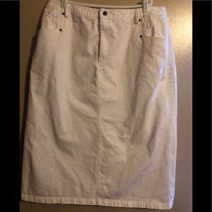 Women’s White Denim Skirt-22W